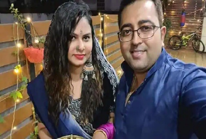 Dr Rajeev Kumar Singh and Wife Khushbu Singh-Bihar Aaptak
