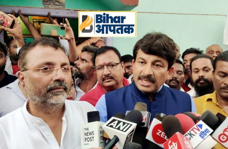 BJP MP Nishikant Dubey and Manoj Tiwari in Dumka