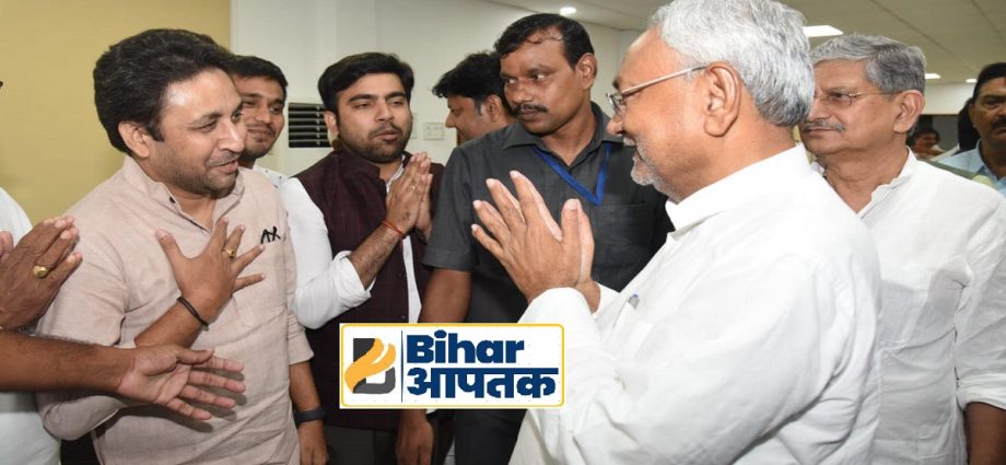 Nikhil Mandal Resign from JDU-Bihar Aaptak