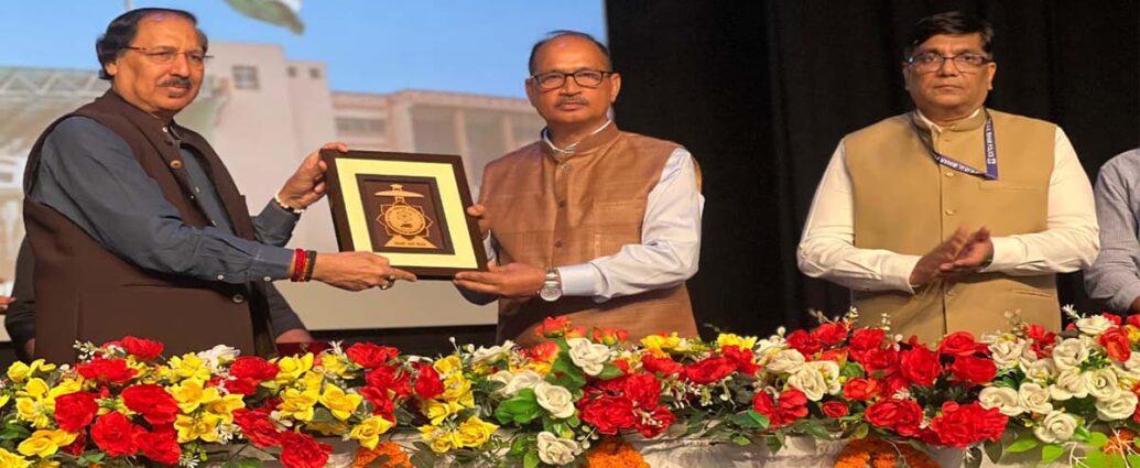 Bihar-DGP-Vinay-Kumar-at-IIT-Patna-Convocation